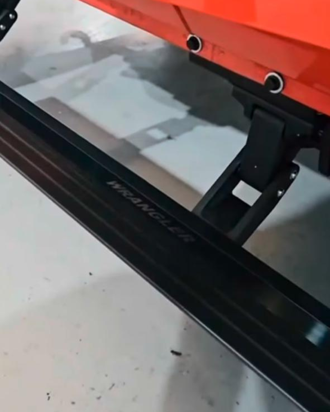 Black Hawk Customs – Jeep JL 2-Door Electric Sidestep